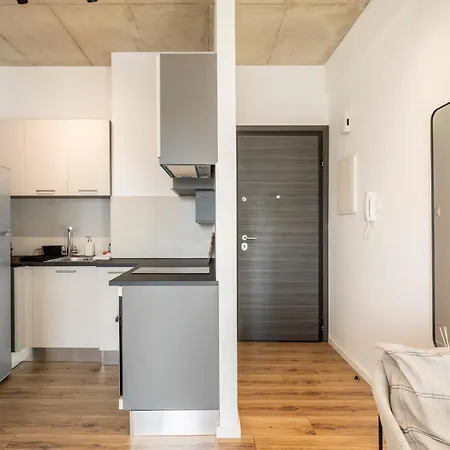 Yamas Urban Living Platinum Key Apartment