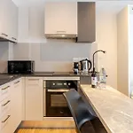 Aparthotel Yamas Urban Living Platinum Key Limassol