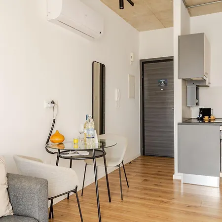 Yamas Urban Living Platinum Key