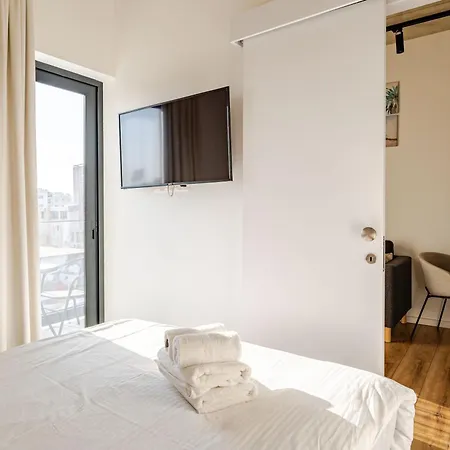 Yamas Urban Living Platinum Key *