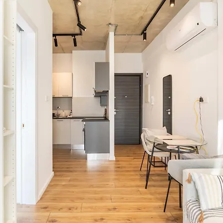 Yamas Urban Living Platinum Key