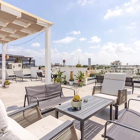 Апарт-отель Yamas Urban Living Platinum Key 3*