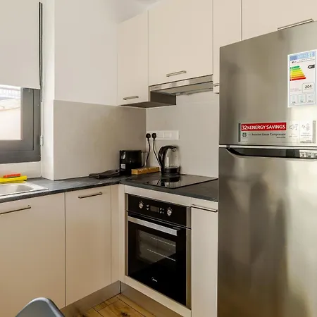 Yamas Urban Living Platinum Key Aparthotel