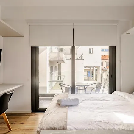 Yamas Urban Living Platinum Key Aparthotel
