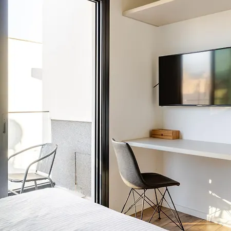 Yamas Urban Living Platinum Key Aparthotel