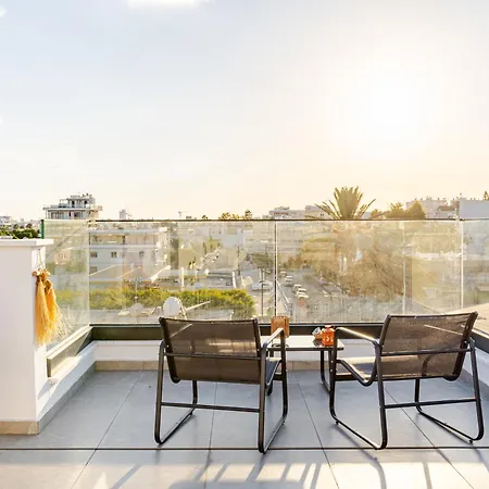 Yamas Urban Living Platinum Key Aparthotel