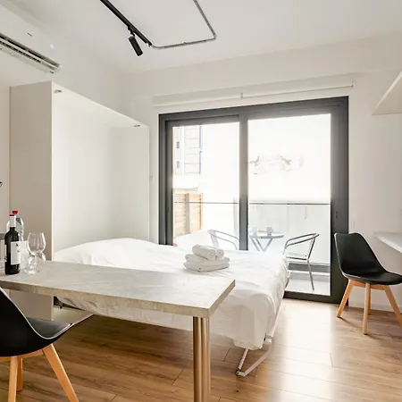 Yamas Urban Living Platinum Key Aparthotel