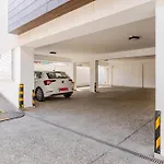 Yamas Urban Living Platinum Key Aparthotel