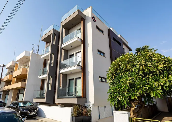 Yamas Urban Living Platinum Key Limasol