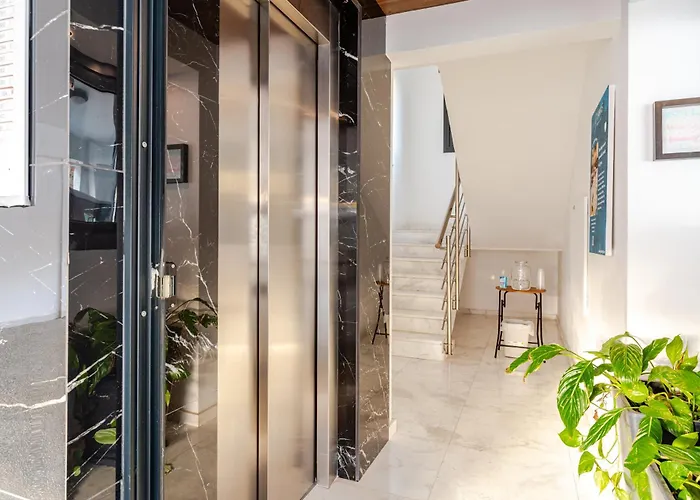 Yamas Urban Living Platinum Key *