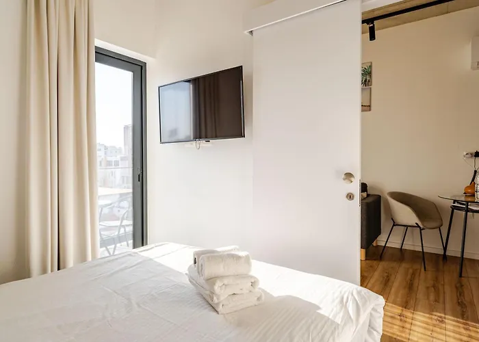 Yamas Urban Living Platinum Key *